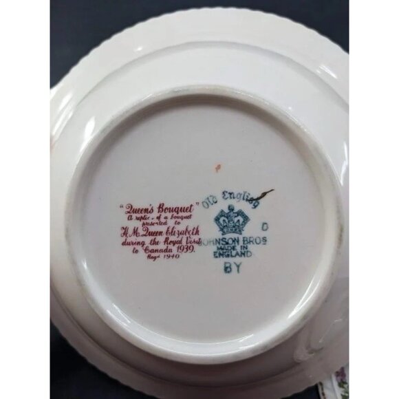 Johnson Bros Old English Queens Bouquet EUC 84 Pc Dinner, Tea & Serving! OBO- - Picture 8 of 15